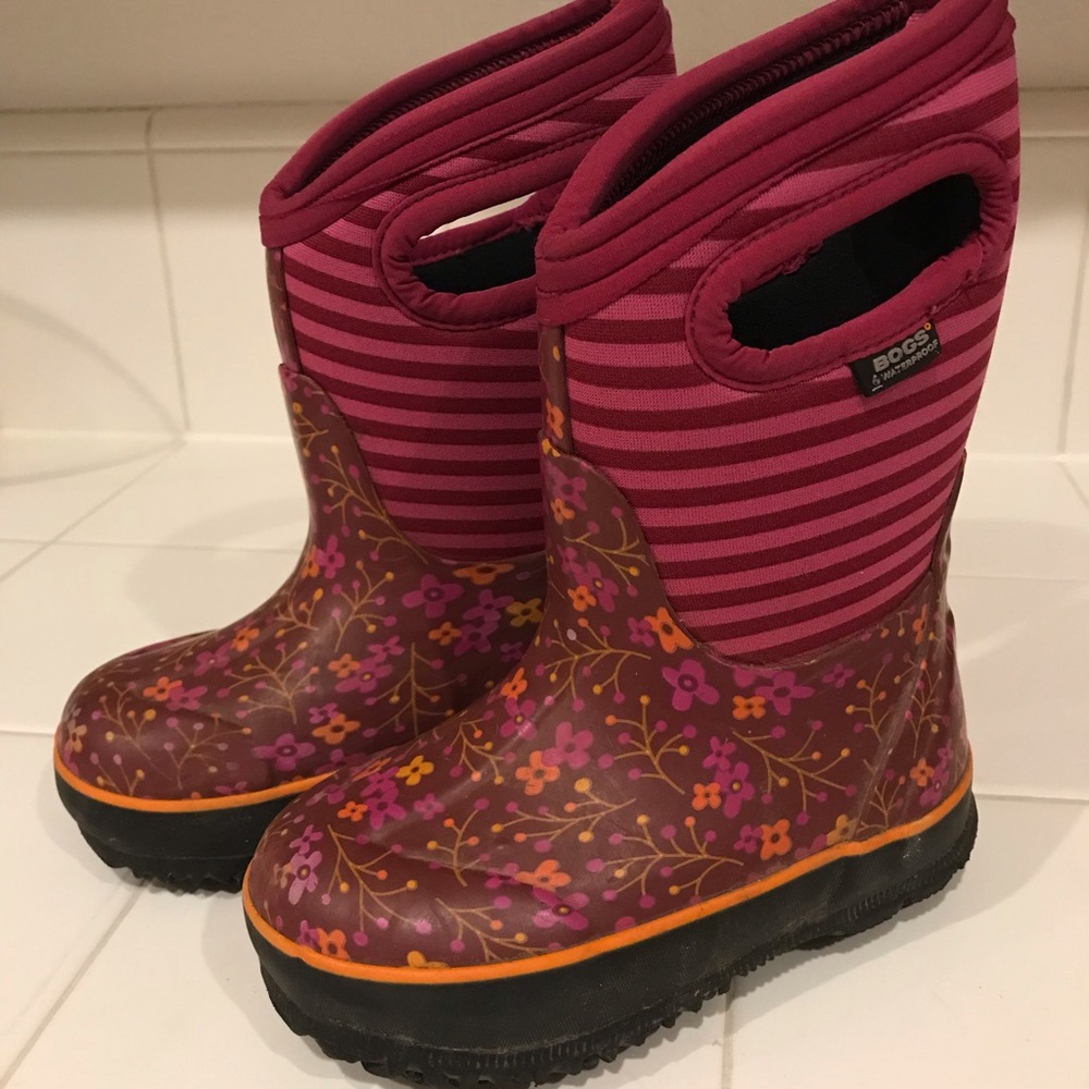 BOGS kids rain boots